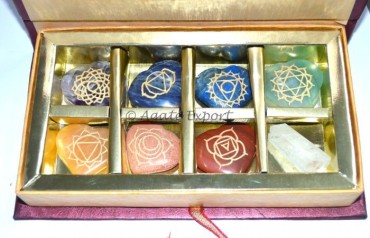Chakra Engraved Heart Set With Gift Box
