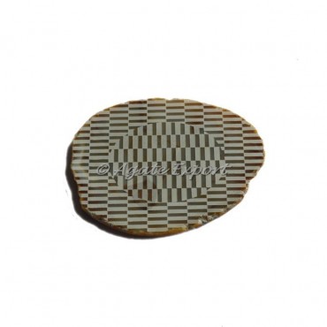 Engraved Line Design On Agate Slice
