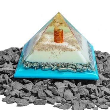 Layer Based Aquamarine Healing Crystals Orgonite Pyramid