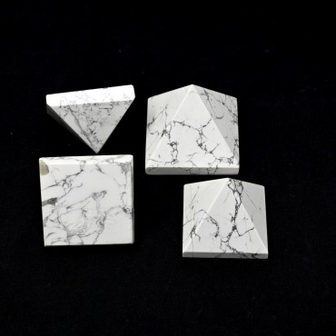 Howlite Pyramid