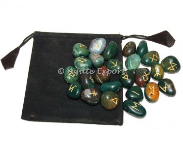 Blood Stone Rune Set With Bag