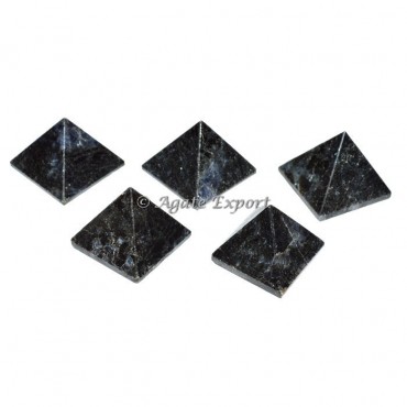 Iolite Small Pyramids